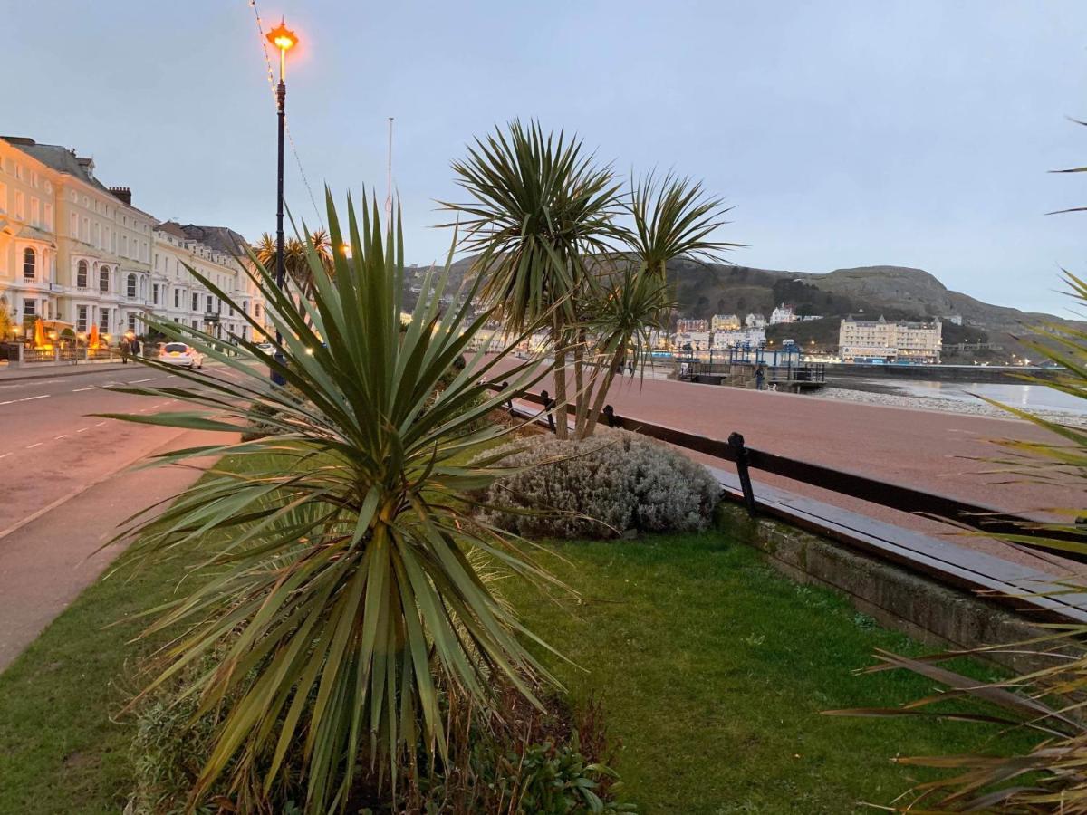 Iris Hotel Llandudno Exterior foto